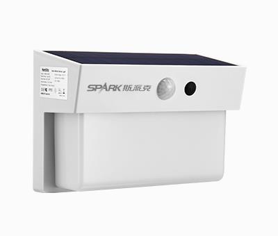 太阳能LED智能壁灯的性能特征 -  -4-曹千红