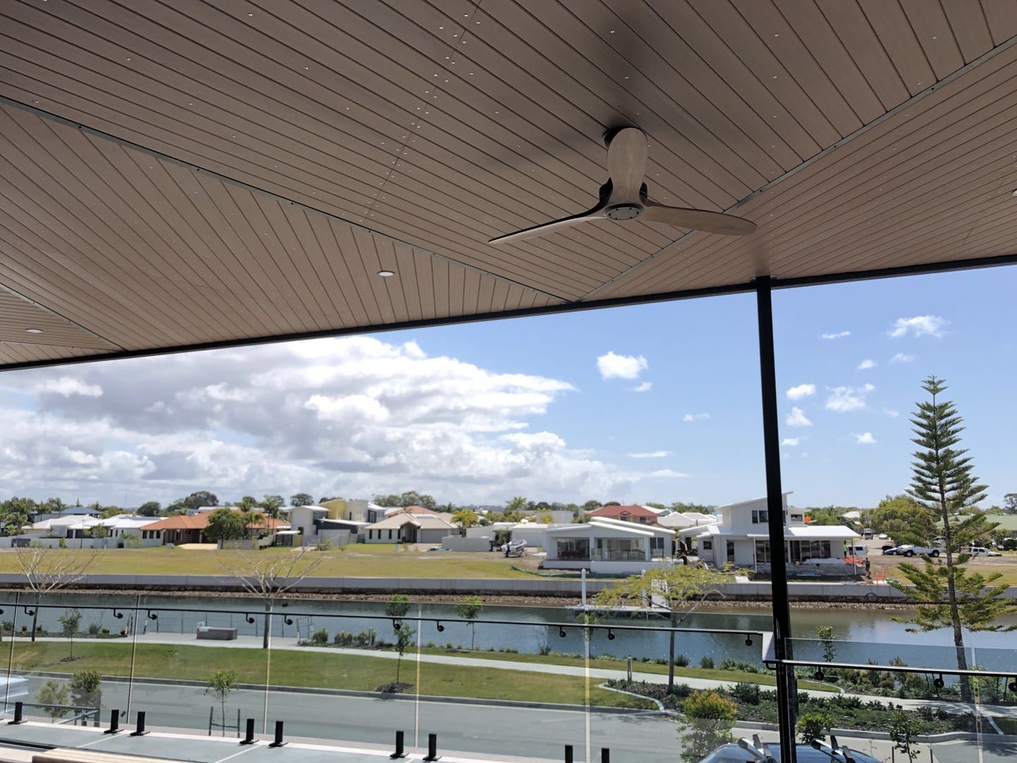 WPC市场状况 - 广州圆航-3 3组-张丽霞